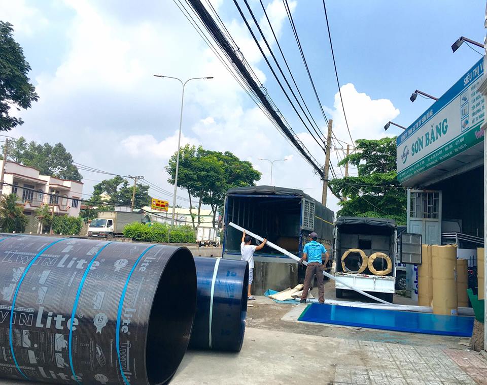Tấm lợp lấy sáng rỗng ruột polycarbonate giá rẻ quận 9