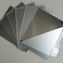 Tấm mica thủy giá rẻ